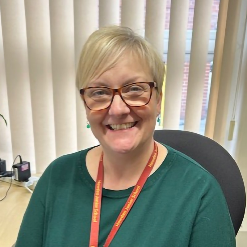 Claire Isitt