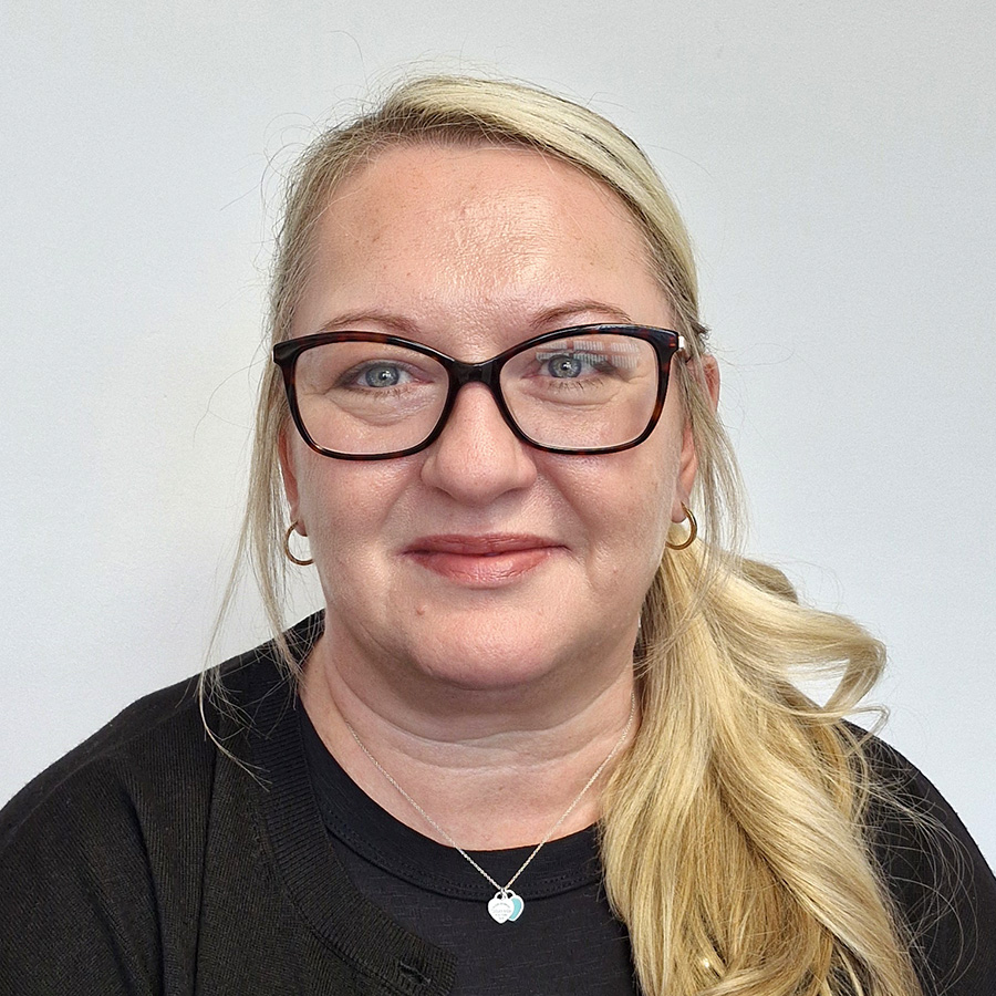 Lisa Blackburn